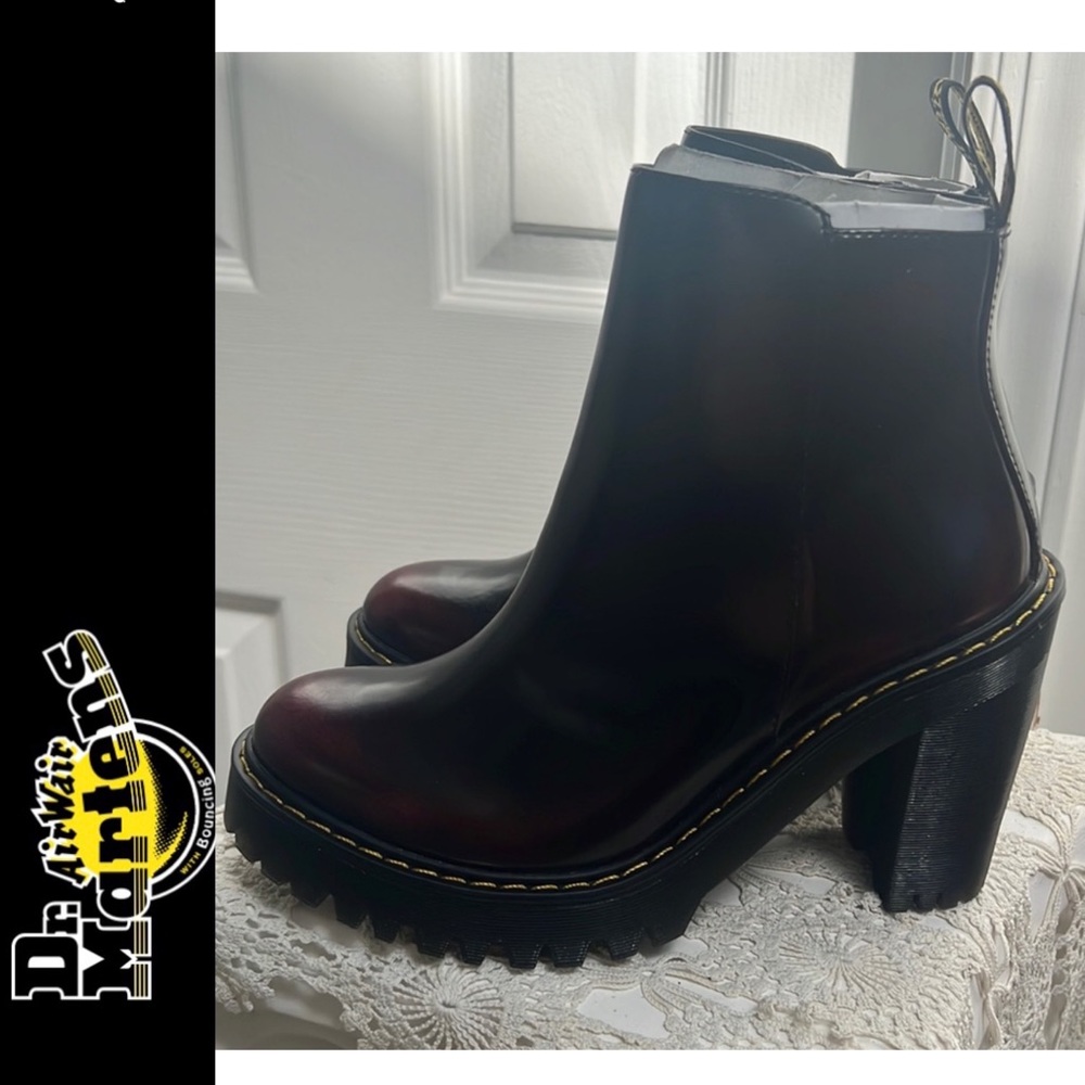 NEW DR Martens Magdalena Lug Sole Heeled Boots Black Cherry Cherry Red